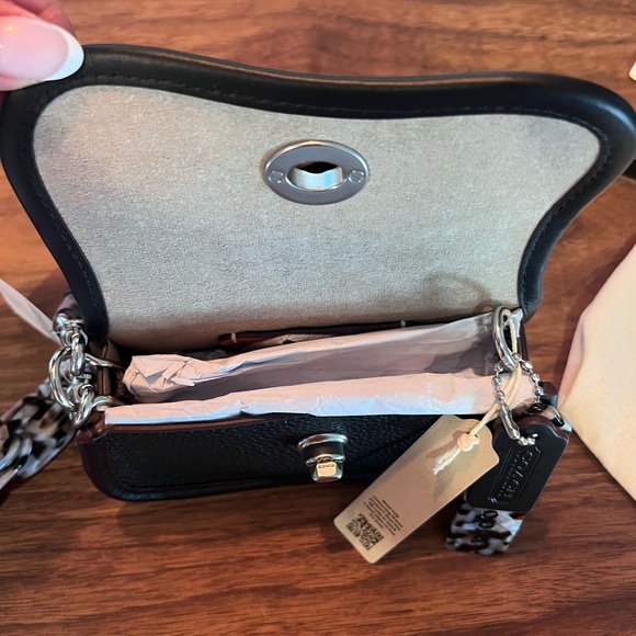 🎄COACH Coachtopia Mini Wavy Black and Silver Leather Hand Bag - Picture 3 of 9